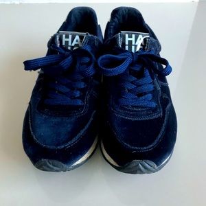 COPY - Golden Goose Haul shoes.